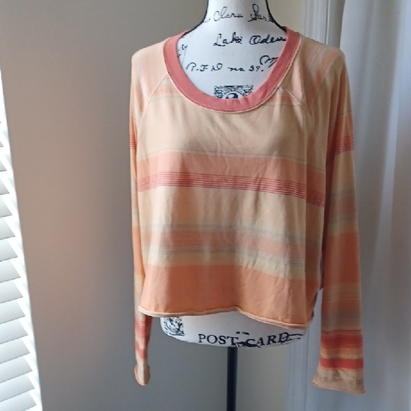 We The Free Tops - We The Free (Free People) Top NWT Med Oversized